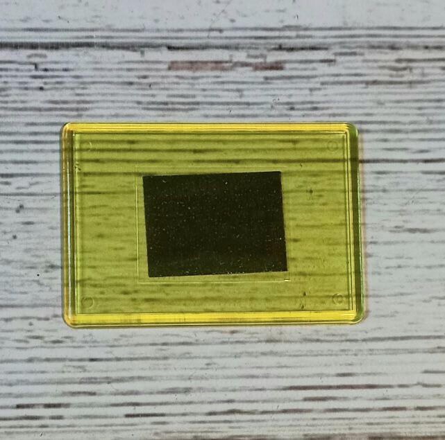 Заготовка акрил желтая 5,6х8,2 см